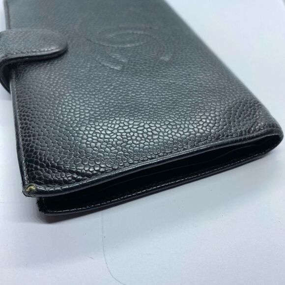 Authentic Chanel Vintage Black Caviar Pebbled Leather Long Wallet - Picture 4 of 12